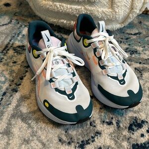 Like New Nike React Escape RN